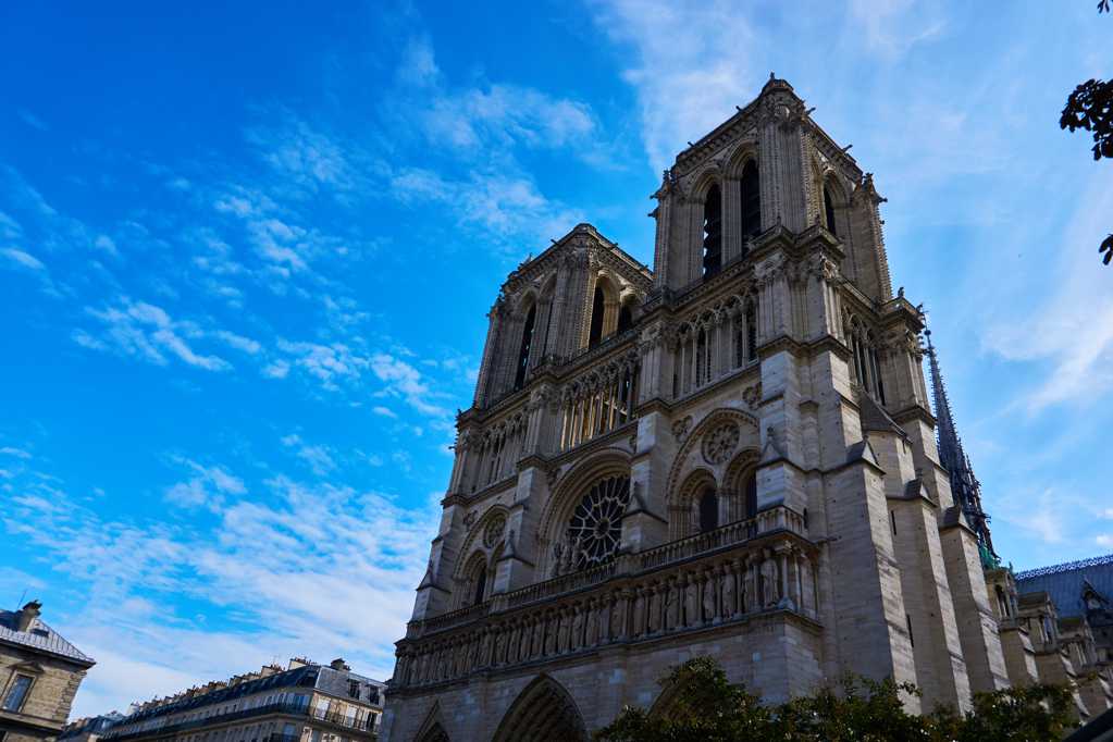 法国巴黎圣母院建筑景物图片