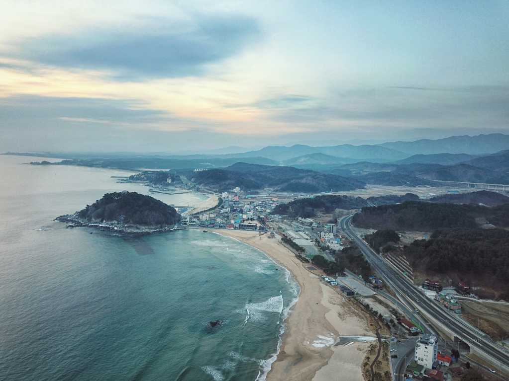 韩国海水浴场景物图片