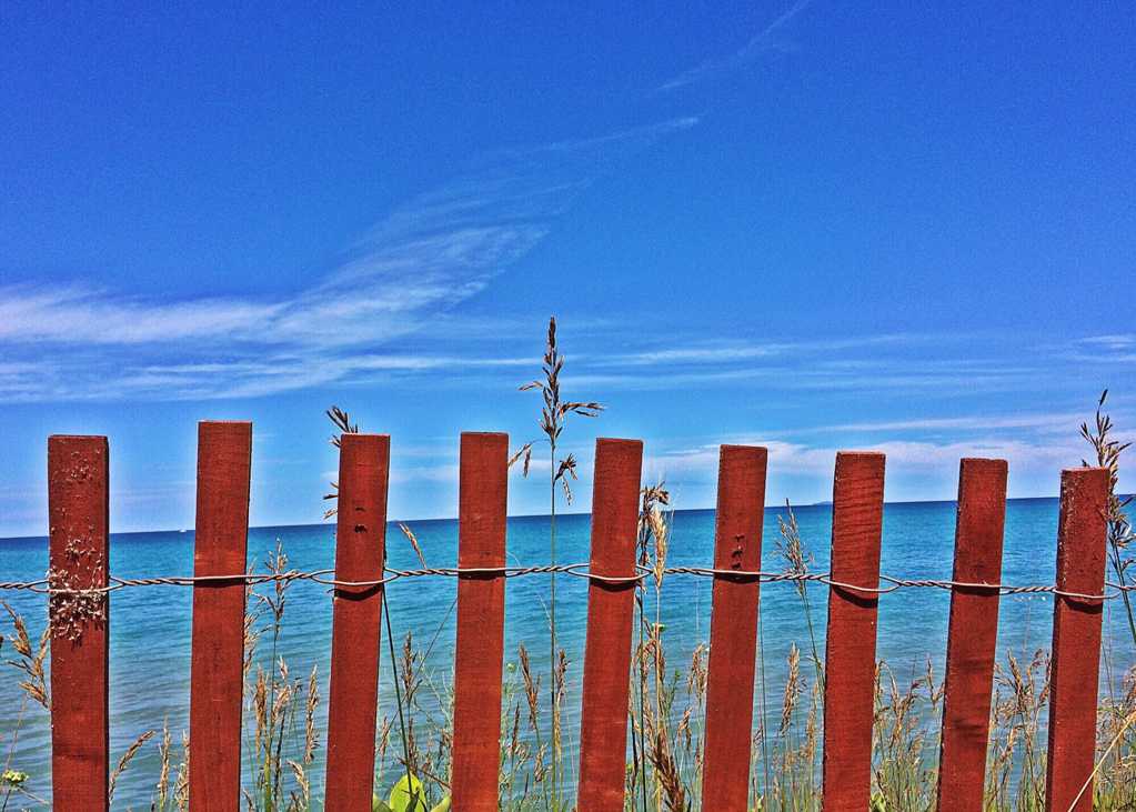 篱笆海滨景色图片