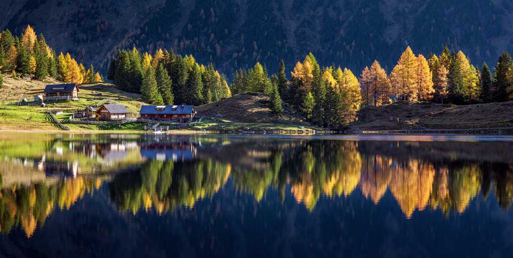 奥地利镜子湖自然风光图片