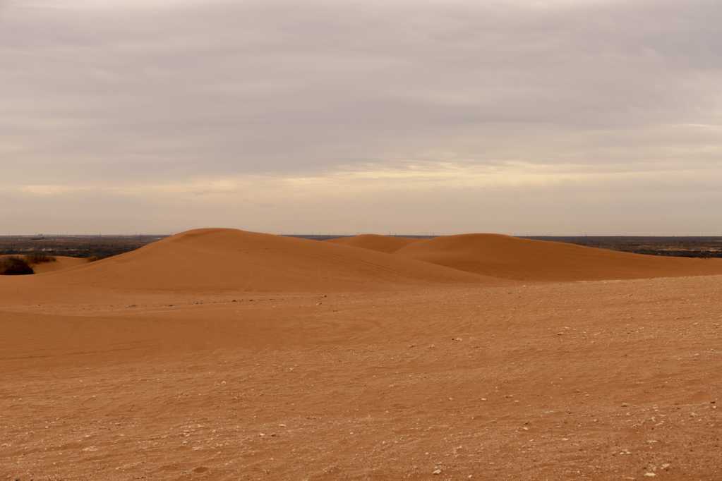 沙漠荒漠旱地图片