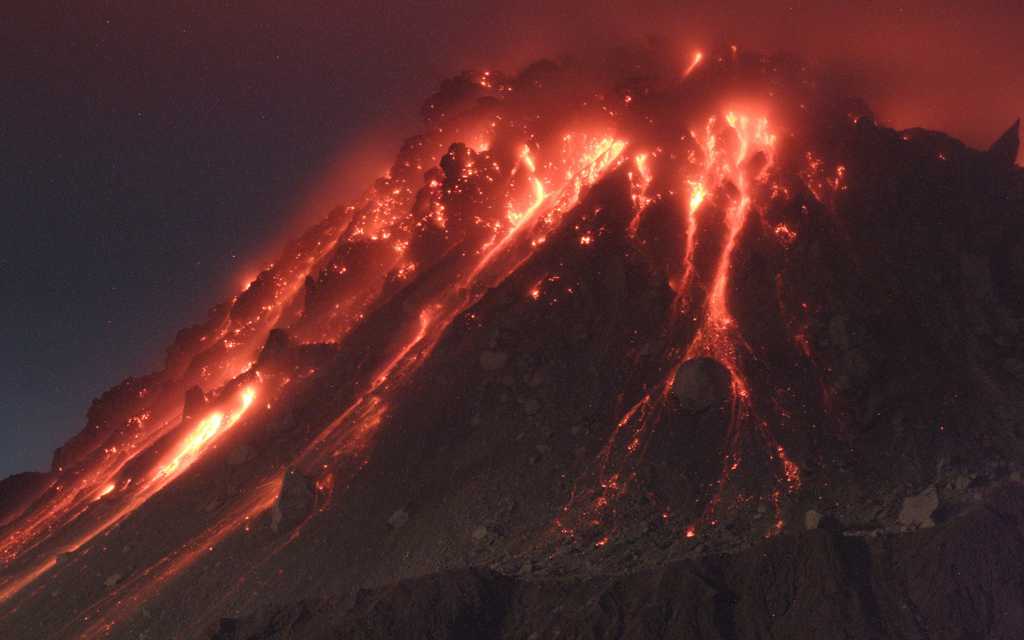 火山光景图片