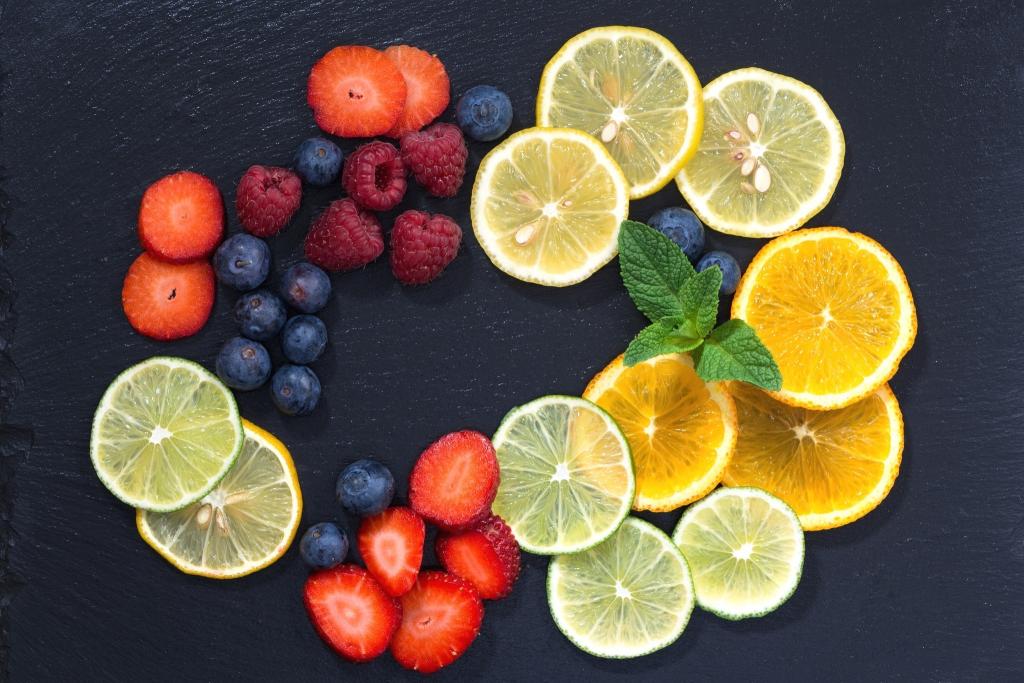 柠檬,蓝莓,柑橘,浆果,覆盆子,水果,橙,草莓,薄荷