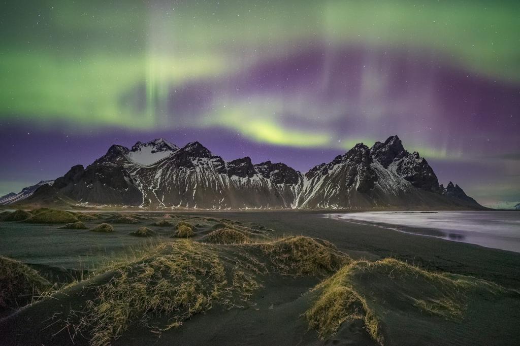 极光下的山北极光,冰岛高清壁纸