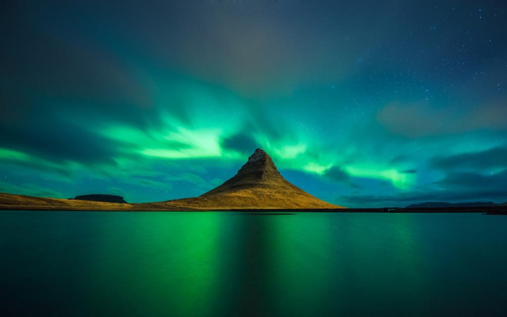 Kirkjufell,北极光,反射,反射,诽谤,北极光,冰岛