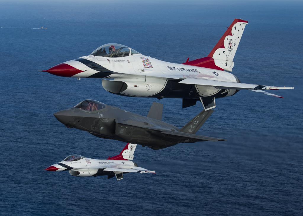 战斗猎鹰,战士,雷鸟,F-35A,F-16
