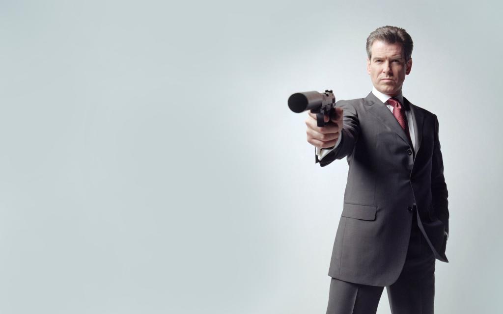 007,詹姆斯·邦德,皮尔斯·布鲁斯南,皮尔斯·布鲁斯南,詹姆斯·邦德,枪