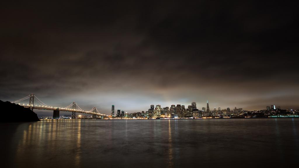 城市景观图片布鲁克林大桥在夜间,旧金山高清壁纸