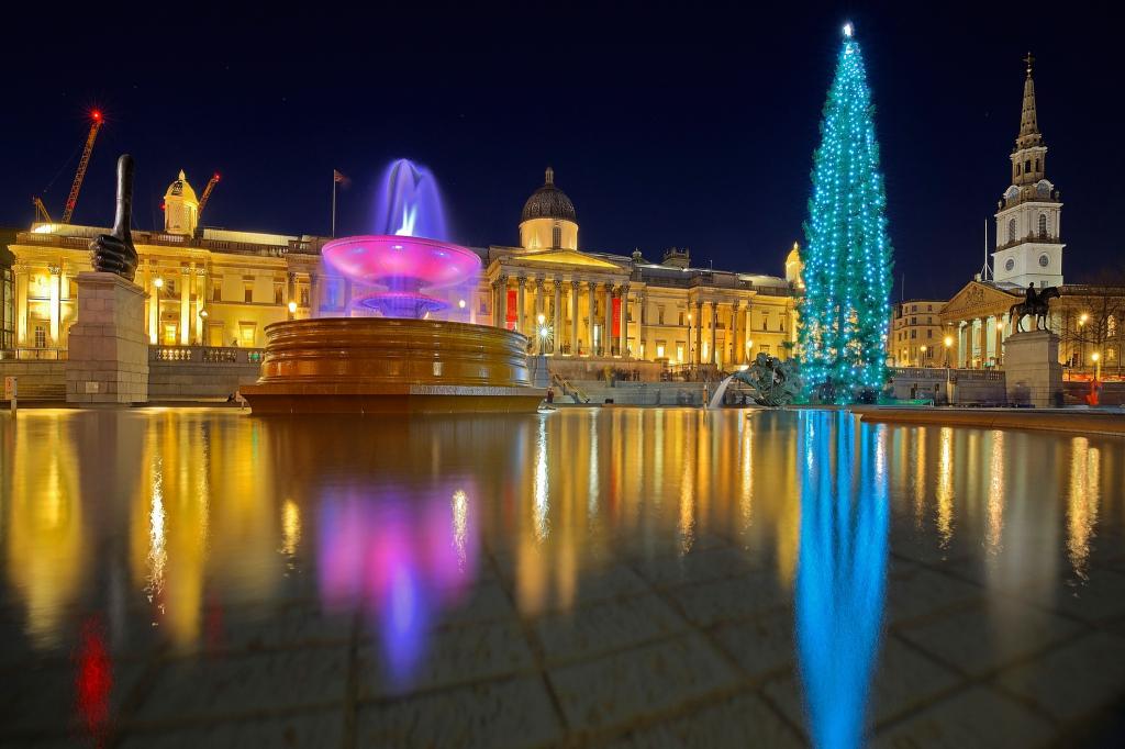 壁纸假期,英格兰,伦敦,特拉法加广场,灯,树,圣诞节,喷泉