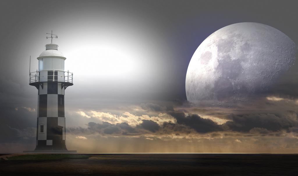 灯塔和月亮的照片高清壁纸