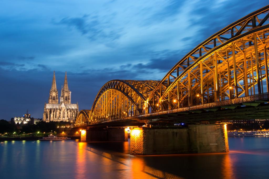 科隆城市景观的混凝土桥照片高清壁纸