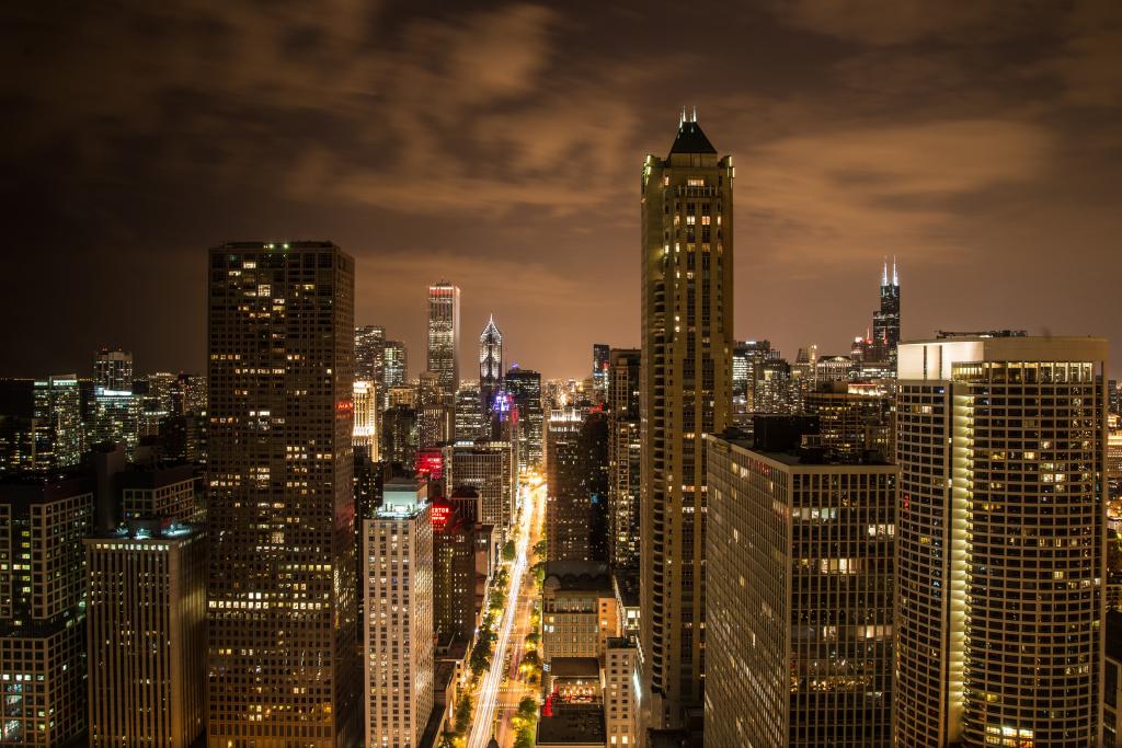 在夜间建设顶视图,芝加哥高清壁纸