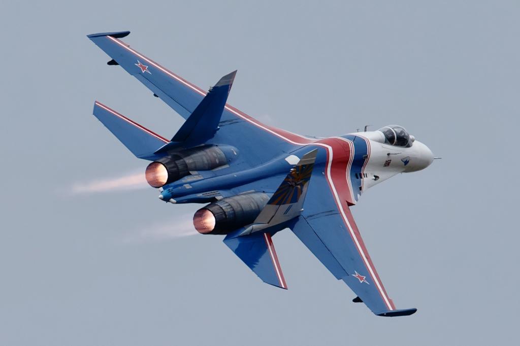 苏-27,飞行,战斗机