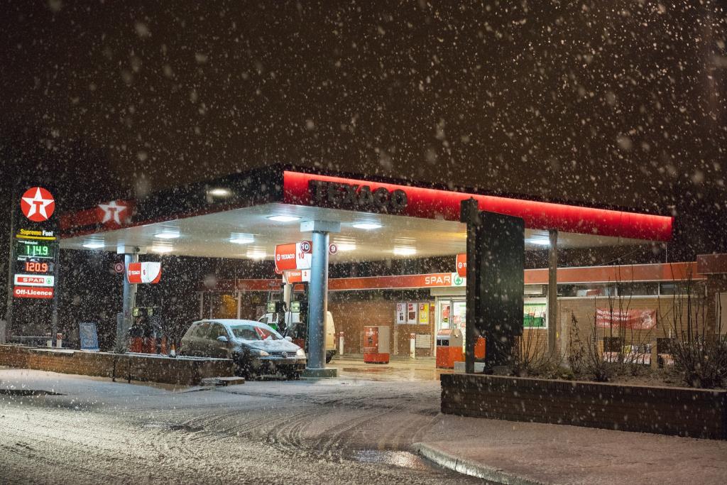 汽车,下雪,冬天,加油站,德士古,气泵