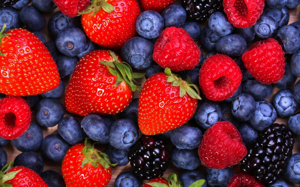黑莓,覆盆子,蓝莓,草莓,覆盆子,浆果,浆果,蓝莓,黑莓,草莓