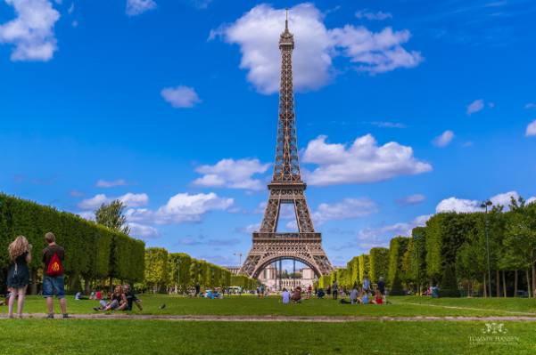 埃菲尔铁塔在白天,巴黎高清壁纸