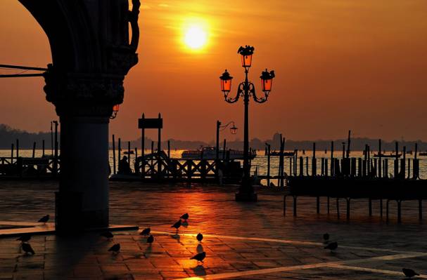 意大利水,圣马可广场,威尼斯总督府,威尼斯日落