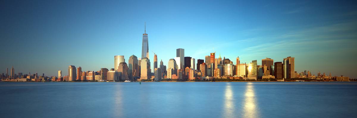 在白天风景照片,曼哈顿高清壁纸水体附近的城市
