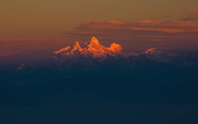壁纸喜马拉雅山,早晨,光线,山脉