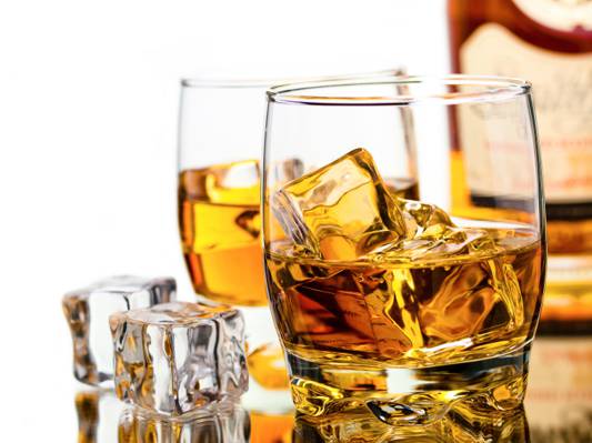 壁纸立方体,威士忌酒,瓶,眼镜,冰