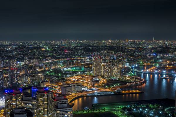 横滨湾,东京,日本,夜间灯光
