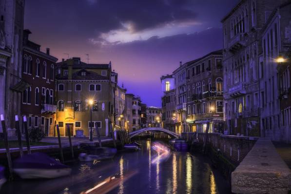 白色和米色混凝土村附近运河时间推移照片,威尼斯人高清壁纸