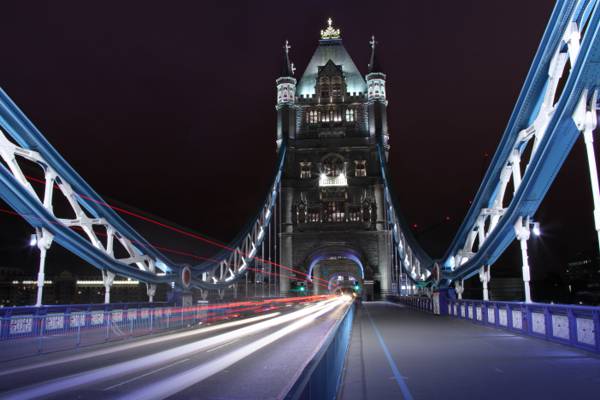 在夜间时间高清壁纸桥timelapse摄影