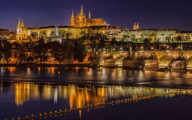 伏尔塔瓦河,查理大桥,夜晚的城市,捷克共和国,布拉格,捷克共和国,伏尔塔瓦河,布拉格,...
