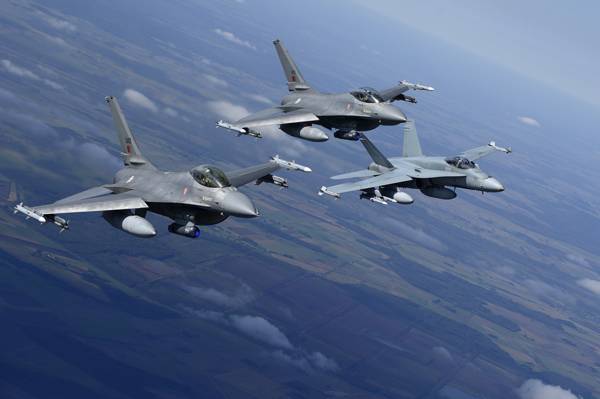 CF-18,飞行,F-16,战隼,战士,风景,大黄蜂