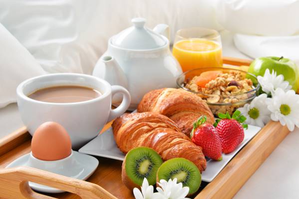 草莓,咖啡,早餐,水果,羊角面包,鸡蛋