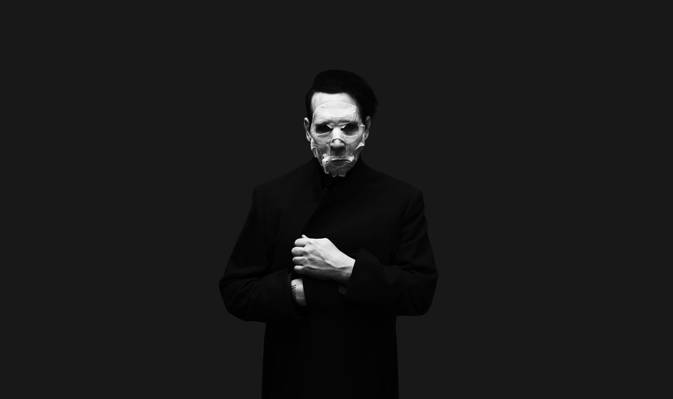 2015年,专辑Marilyn Manson,另类摇滚,The Pale Emperor,承包商