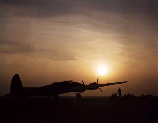 飞行员,B-17,轰炸机,飞行堡垒,天空,飞行要塞,机场,日落