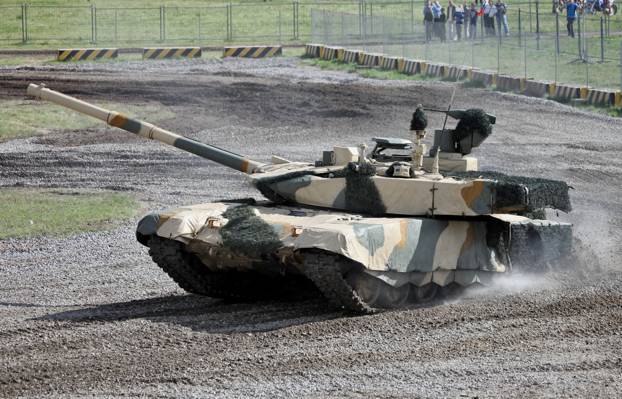 T-90MS,灰尘,伪装,在俄罗斯坦克角