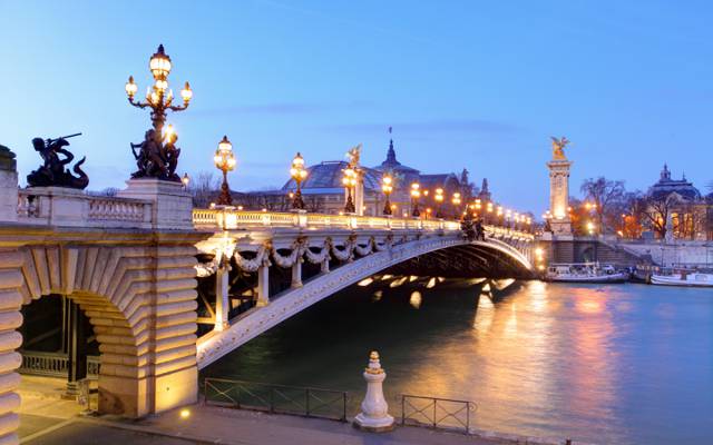 壁纸早上,桥,法国,巴黎,船,大皇宫,宫殿,灯,河,亚历山大三世桥