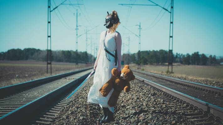防毒面具,铁路,铁路,心情,女孩,熊,玩具,泰迪熊