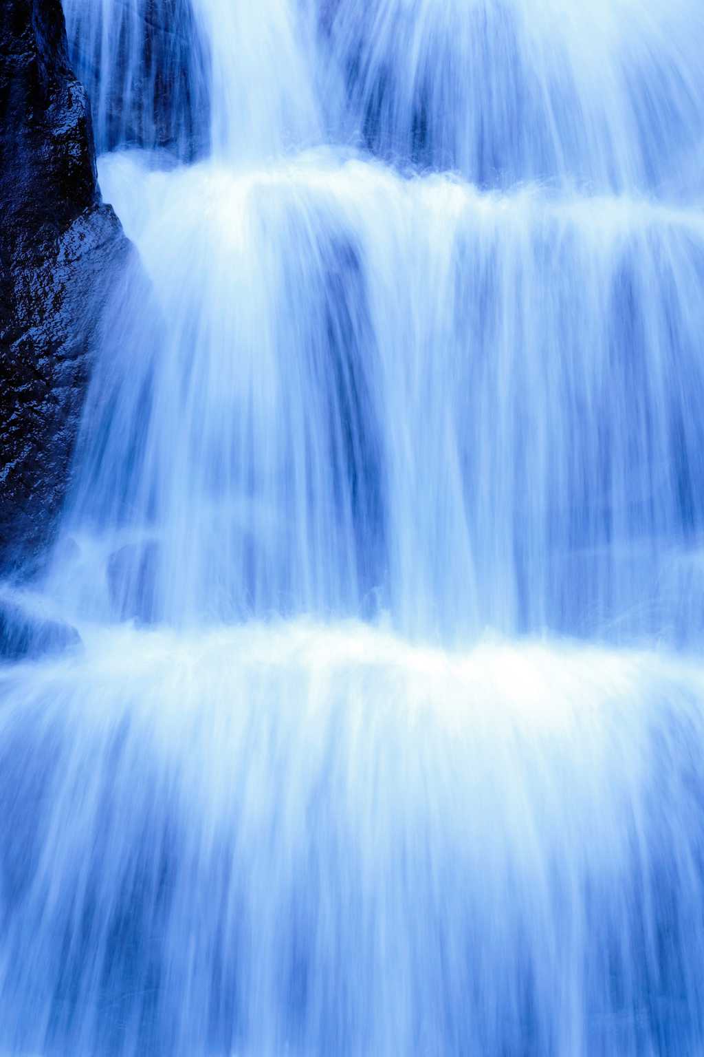 庐山的瀑布图片