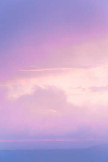 唯美粉紫色天空自然风光图片