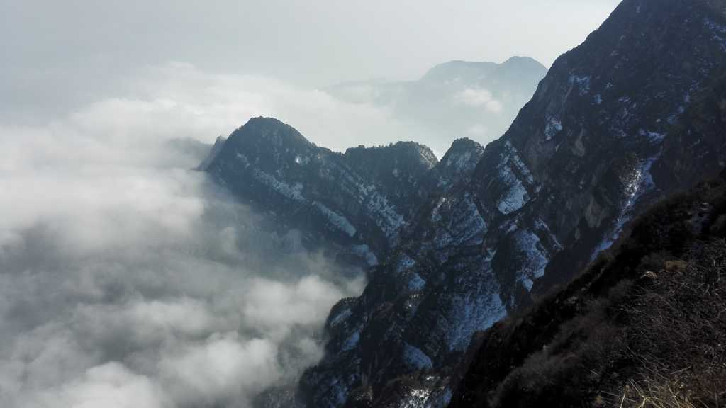 四川峨眉山自然景色图片