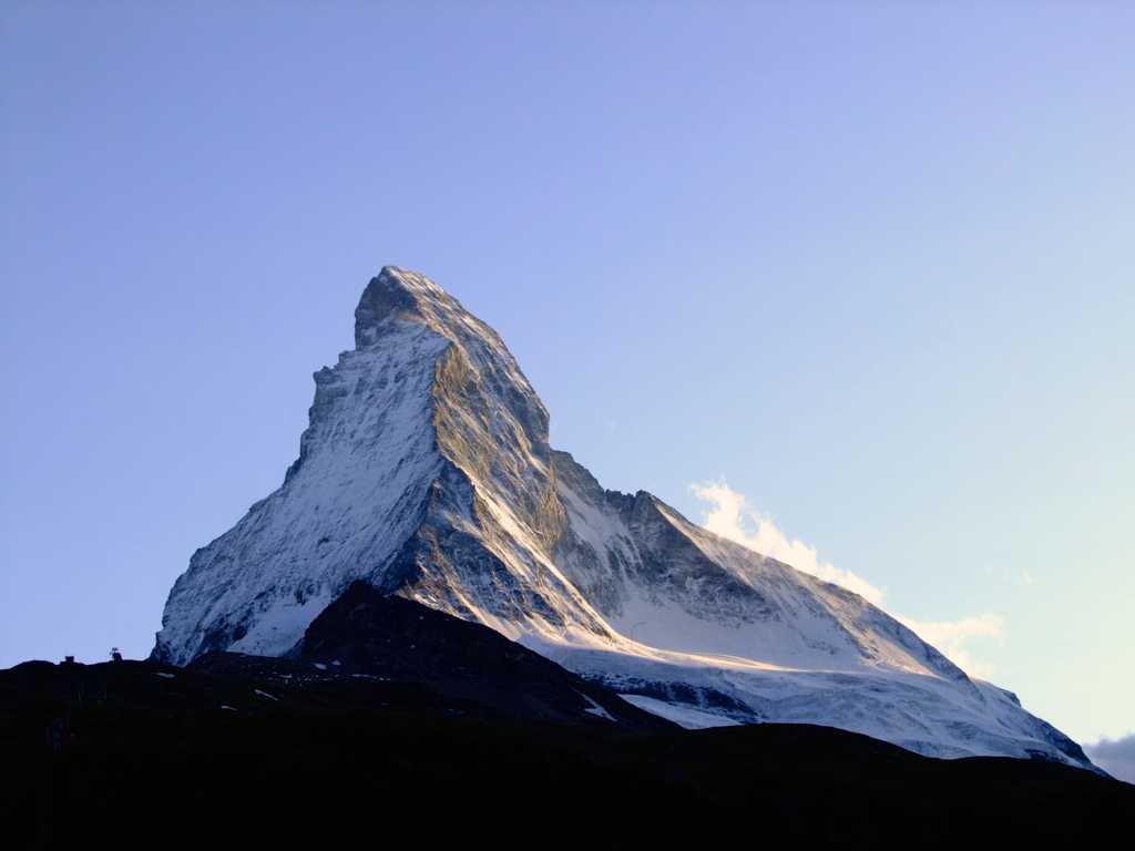 阿尔卑斯雪山光景图片