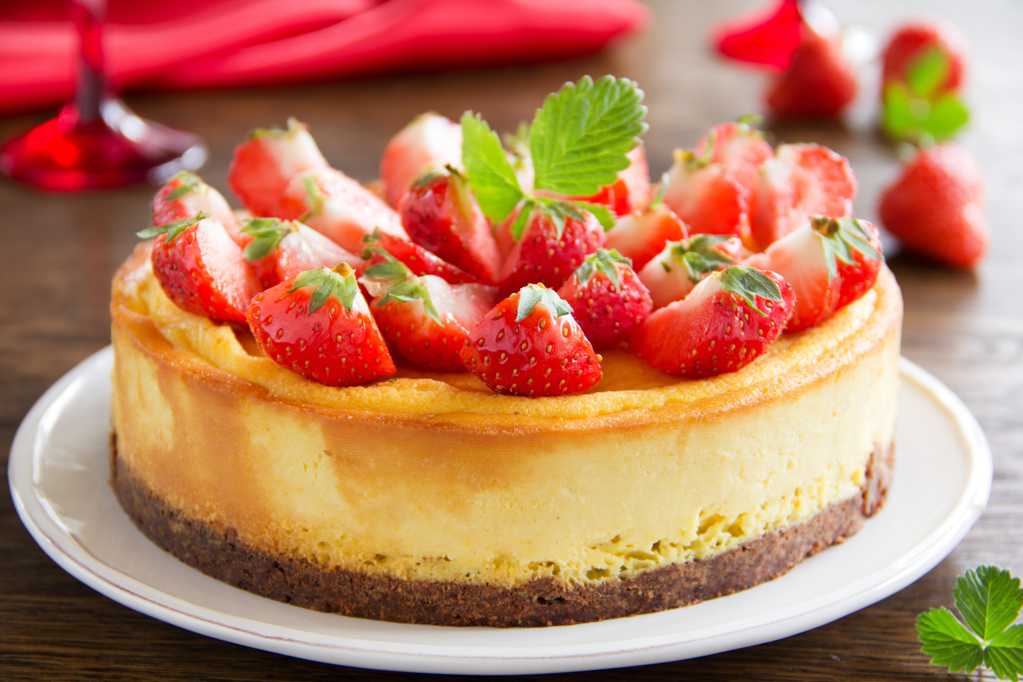 草莓蛋糕高清图片