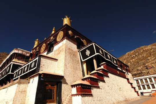 西藏哲蚌寺景色图片