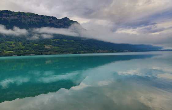 瑞士布里恩茨湖景象图片