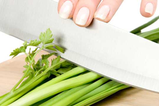 切葱和芹菜图片