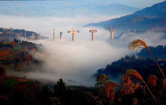 山间云雾景色图片