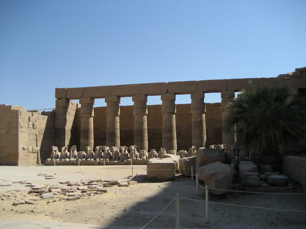 埃及卢克索建筑景致图片
