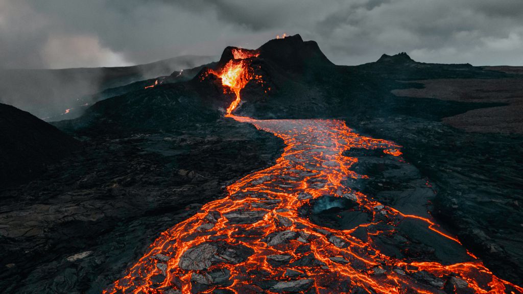 火山熔岩照相图片