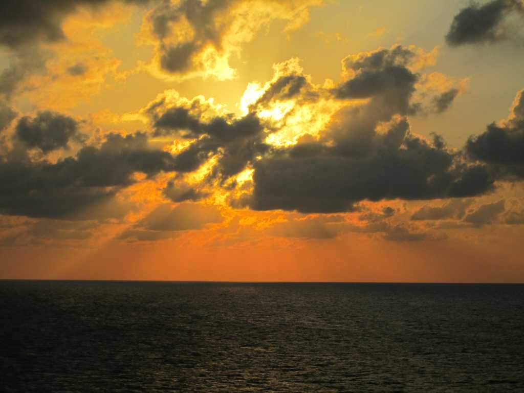 落日海平面暮色图片