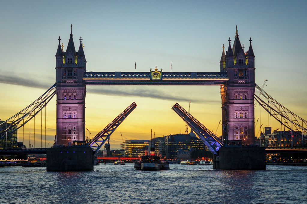 英国伦敦塔桥建筑景物图片