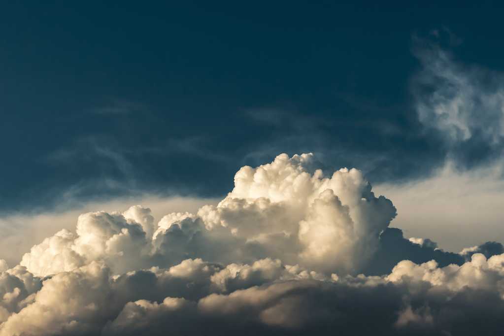 蓝天云彩自然风光图片