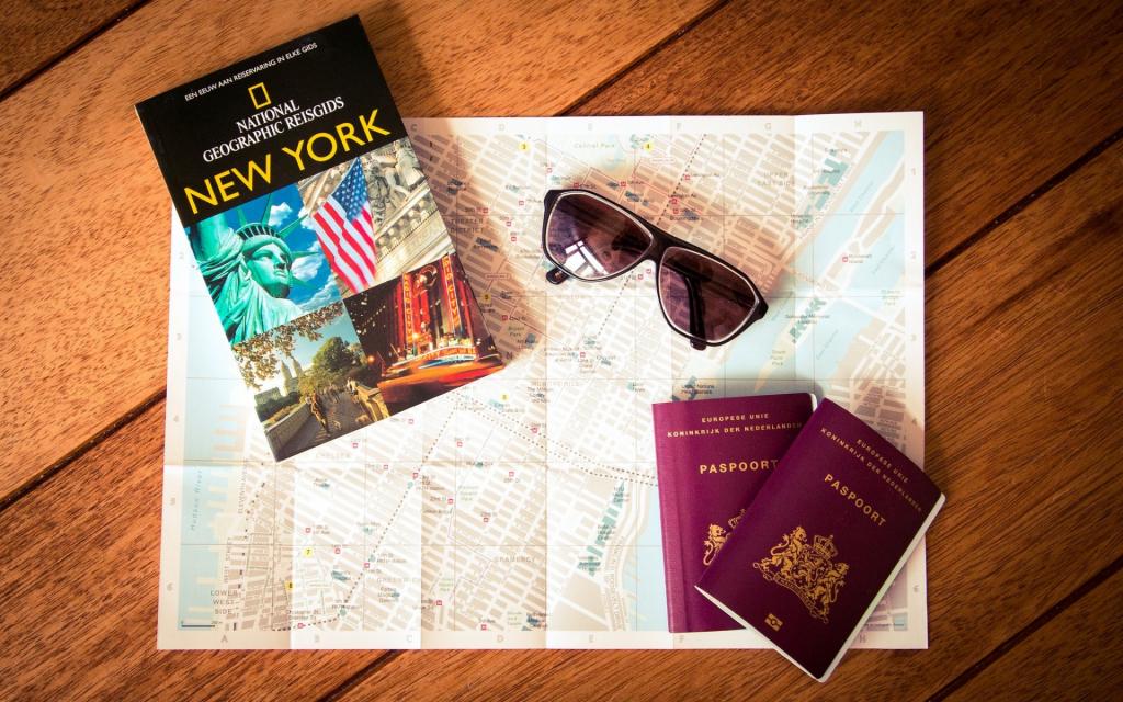 眼镜,纽约,护照,地图